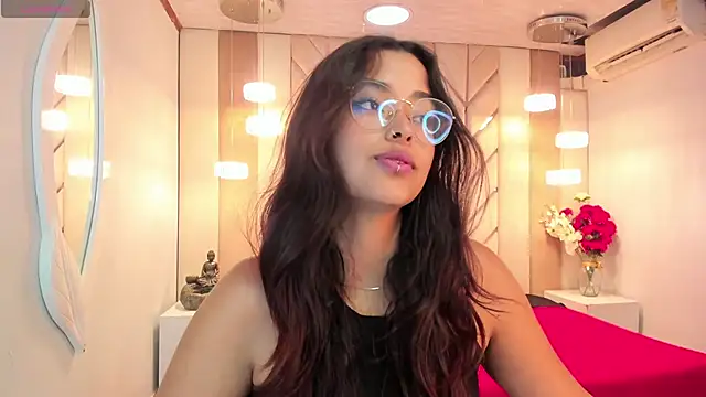 Ariana Pierce online show from March 10, 2025, 5:00 am