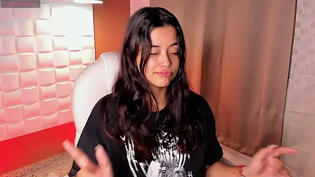 Ariana Pierce online show from September 21, 2025, 12:40 pm