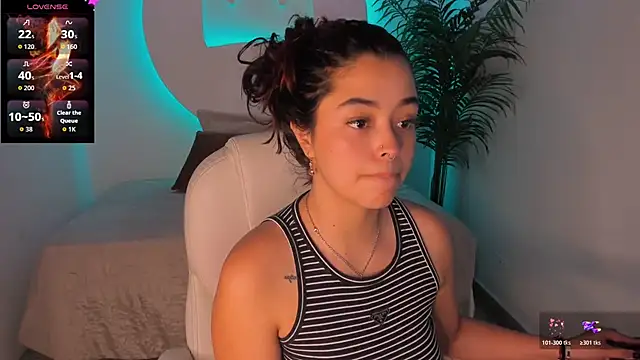 Ariana Pierce online show from October 21, 2025, 12:50 pm