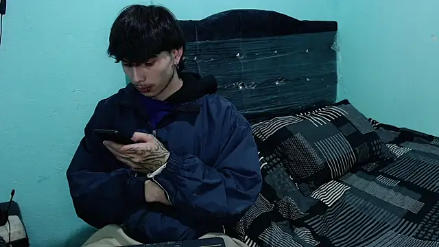 Snapshot of pervertsteens3 chatting on October 12, 2025, 8:02 am pervertsteens3 online show from October 12, 2025, 8:02 am