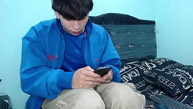 Snapshot of pervertsteens3 chatting on October 15, 2025, 8:14 am pervertsteens3 online show from October 15, 2025, 8:14 am