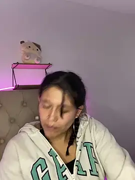 Snapshot of mariana_21x chatting on February 15, 2025, 1:38 pm mariana 21x online show from February 15, 2025, 1:38 pm