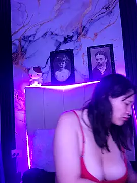 Snapshot of mariana_21x chatting on October 21, 2025, 12:39 pm mariana 21x online show from October 21, 2025, 12:39 pm