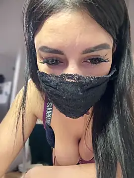 reema6969 online show from December 17, 2024, 10:54 pm