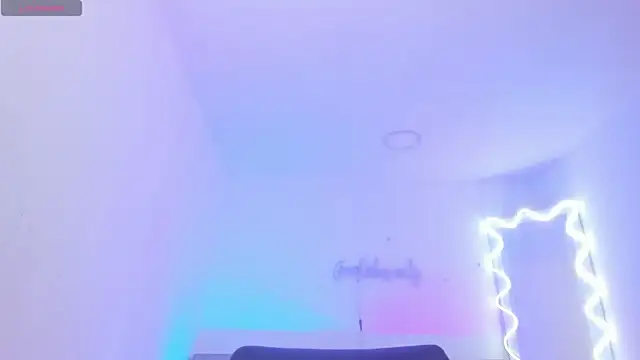 penelope tay1 online show from October 15, 2025, 4:01 am