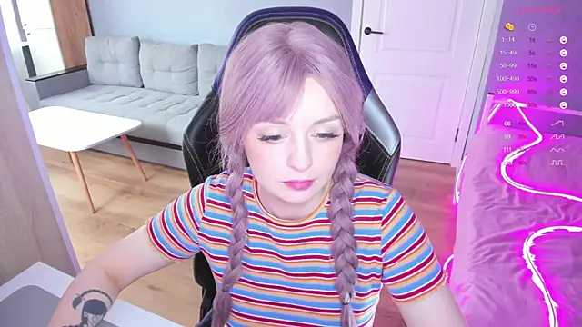 Amy honey angel online show from October 22, 2025, 10:04 am