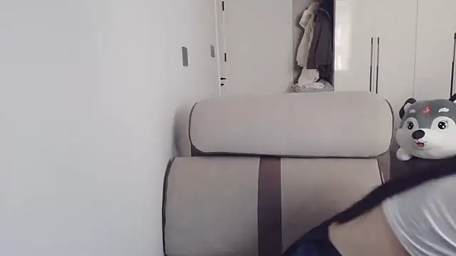 sasa-loves online show from February 15, 2025, 2:58 am