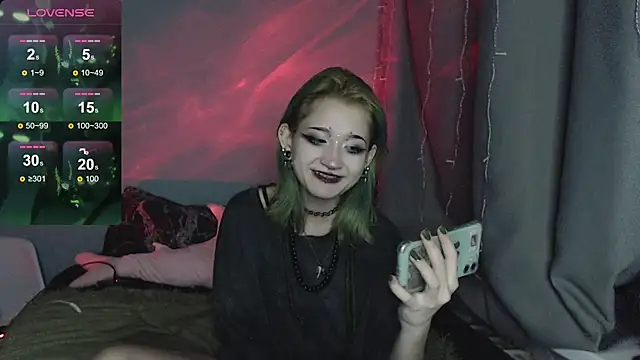 Snapshot of Milten-Trish chatting on January 17, 2026, 6:33 pm Milten-Trish online show from January 17, 2026, 6:33 pm