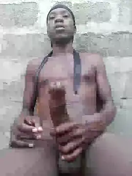 Snapshot of GOLDEN_HQUR chatting on January 13, 2025, 3:58 pm GOLDEN HQUR online show from January 13, 2025, 3:58 pm