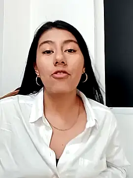 Snapshot of CarlaAlvez chatting on March 13, 2025, 6:23 pm CarlaAlvez online show from March 13, 2025, 6:23 pm
