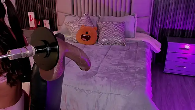 Snapshot of Lillyortiz chatting on December 15, 2025, 8:02 pm Lillyortiz online show from December 15, 2025, 8:02 pm