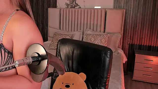 Snapshot of Lillyortiz chatting on February 17, 2026, 8:15 pm Lillyortiz online show from February 17, 2026, 8:15 pm