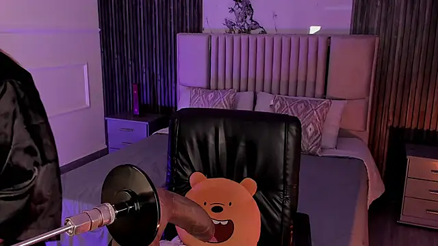 Snapshot of Lillyortiz chatting on March 5, 2026, 8:16 pm Lillyortiz online show from March 5, 2026, 8:16 pm