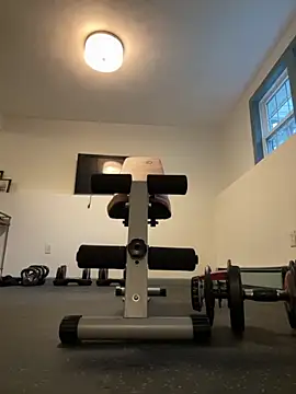 longcurved212121 online show from October 13, 2025, 1:22 pm