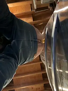 longcurved212121 online show from November 11, 2025, 8:20 pm