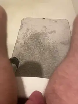 Snapshot of karkerkor chatting on December 16, 2025, 5:18 pm karkerkor online show from December 16, 2025, 5:18 pm