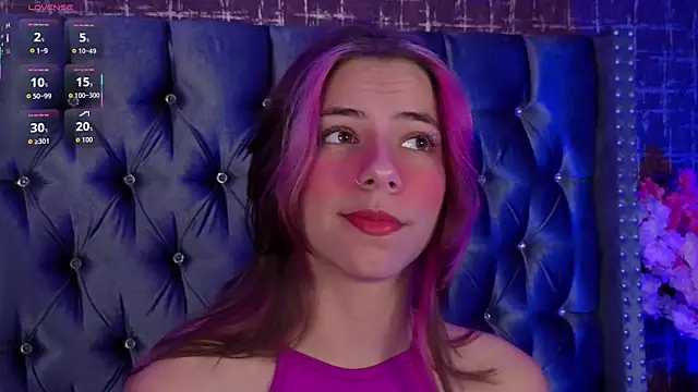 ArtemisaBlake online show from September 12, 2025, 5:13 pm