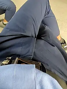 bananadick     online show from January 30, 2025, 9:04 am