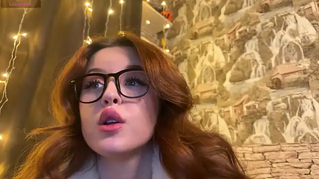 LaurenRossss online show from January 31, 2025, 2:04 am