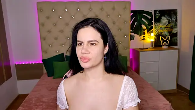 Snapshot of KattieSims chatting on March 2, 2025, 9:32 pm KattieSims online show from March 2, 2025, 9:32 pm