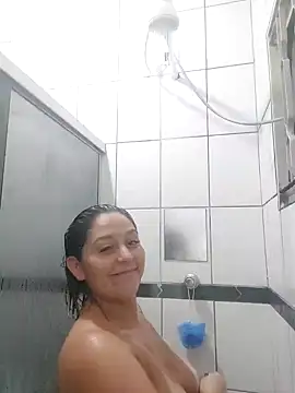 Snapshot of baixinhaloira chatting on January 13, 2025, 1:34 am baixinhaloira online show from January 13, 2025, 1:34 am