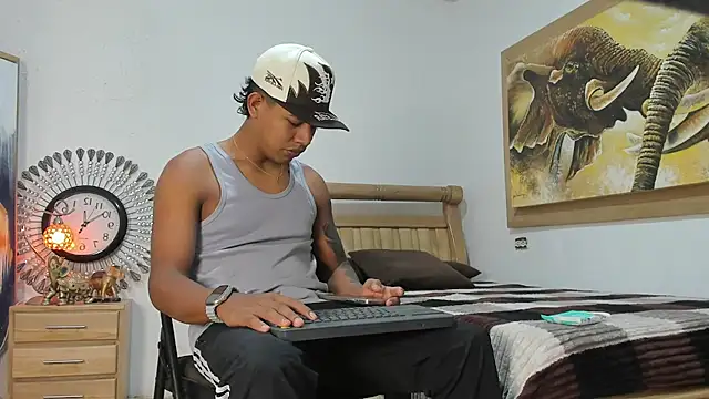 mr stiven  online show from April 17, 2026, 2:58 am