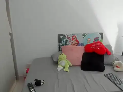 Liah ferrer online show from December 19, 2024, 3:41 pm