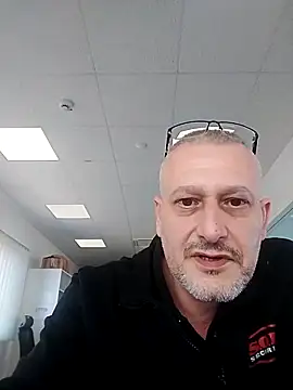 Snapshot of Husoban chatting on December 18, 2025, 3:18 pm Husoban online show from December 18, 2025, 3:18 pm