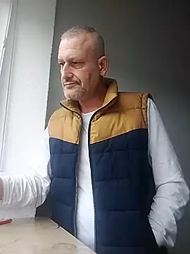 Snapshot of Husoban chatting on December 19, 2025, 9:05 am Husoban online show from December 19, 2025, 9:05 am
