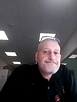 Snapshot of Husoban chatting on December 19, 2025, 10:28 pm Husoban online show from December 19, 2025, 10:28 pm