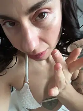 Jenaki31 online show from December 16, 2024, 2:05 pm