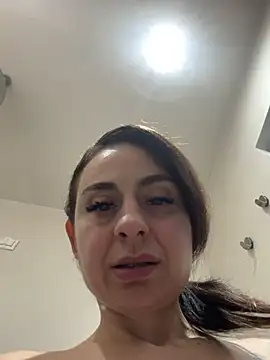 Jenaki31 online show from March 20, 2025, 6:09 pm