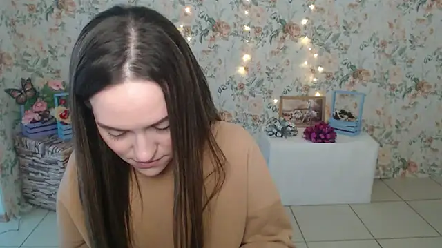 Snapshot of Lina_Star_S chatting on February 7, 2025, 6:56 am Lina Star S online show from February 7, 2025, 6:56 am
