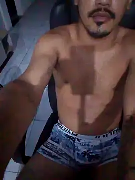 44corninho online show from December 12, 2024, 9:48 pm