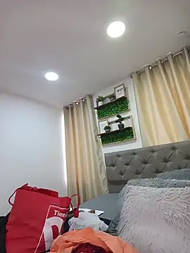 sasi luna online show from February 18, 2026, 2:02 pm