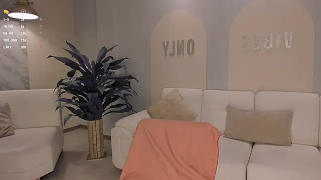 Snapshot of IsabelBornner chatting on March 4, 2026, 6:36 pm IsabelBornner online show from March 4, 2026, 6:36 pm