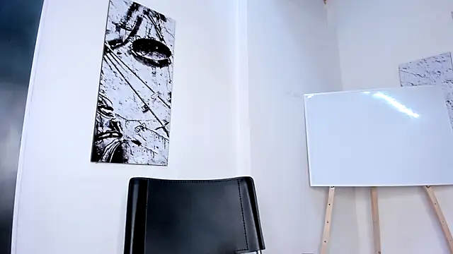 africa holmes online show from October 19, 2025, 2:23 am