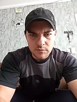 Snapshot of sigma358 chatting on December 17, 2025, 4:35 pm sigma358 online show from December 17, 2025, 4:35 pm