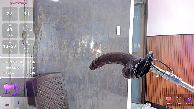 Snapshot of violett_collins_ chatting on October 29, 2025, 10:39 am violett collins online show from October 29, 2025, 10:39 am