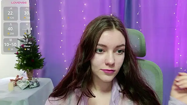 Snapshot of Lana__Cute_ chatting on February 5, 2026, 11:48 am Lana Cute online show from February 5, 2026, 11:48 am