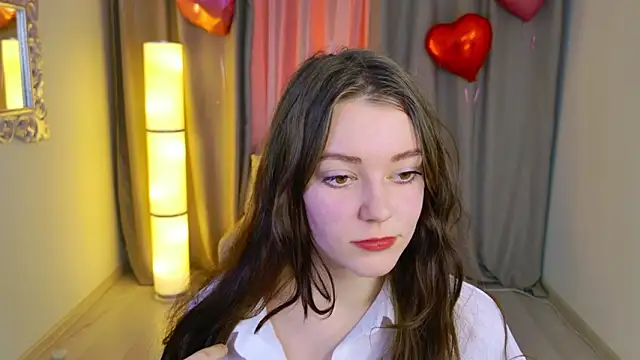 Snapshot of Lana__Cute_ chatting on February 19, 2026, 1:51 pm Lana Cute online show from February 19, 2026, 1:51 pm