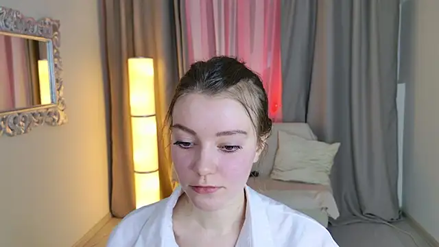 Snapshot of Lana__Cute_ chatting on February 25, 2026, 2:16 pm Lana Cute online show from February 25, 2026, 2:16 pm