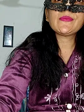 Snapshot of sexy_bhabhi69 chatting on February 28, 2026, 9:32 am sexy bhabhi69 online show from February 28, 2026, 9:32 am