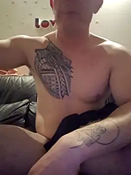 jourdinio13 online show from February 5, 2026, 4:55 pm