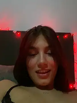 thamygomezz online show from January 28, 2025, 4:08 am