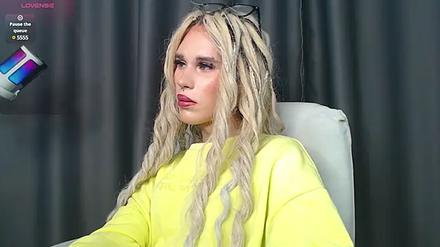 Cassie Bae online show from January 14, 2025, 4:50 pm