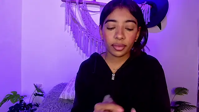 anais tgn online show from October 21, 2025, 12:06 pm