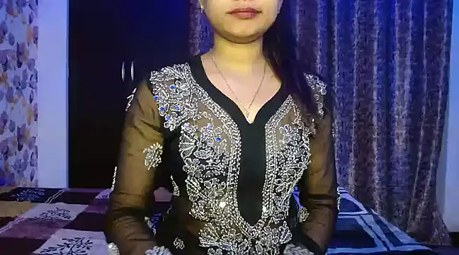 Snapshot of Baby_Zahira chatting on February 16, 2025, 9:59 pm Baby Zahira online show from February 16, 2025, 9:59 pm