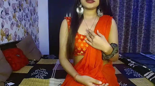 Snapshot of Baby_Zahira chatting on February 17, 2025, 5:10 pm Baby Zahira online show from February 17, 2025, 5:10 pm