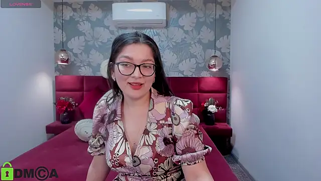Snapshot of ZarifaBev chatting on December 15, 2024, 8:58 pm ZarifaBev online show from December 15, 2024, 8:58 pm